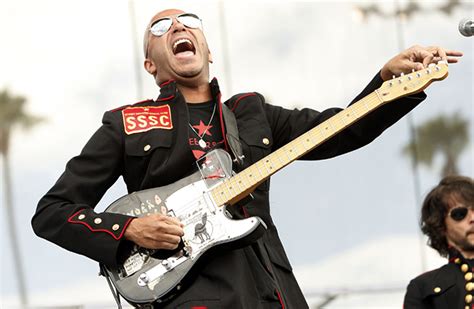 is picture of tom morello watching tool a fake|tom morello rage against the machine.